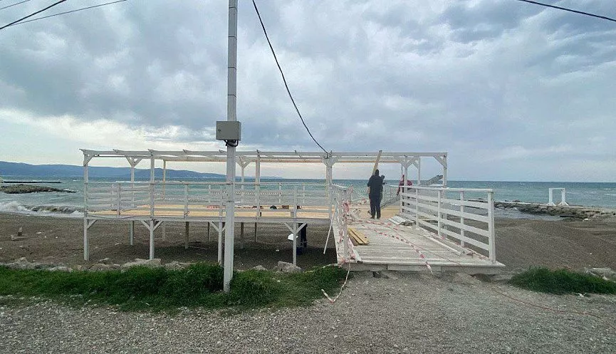 Новороссийские пляжи готовятся к открытию курортного сезона