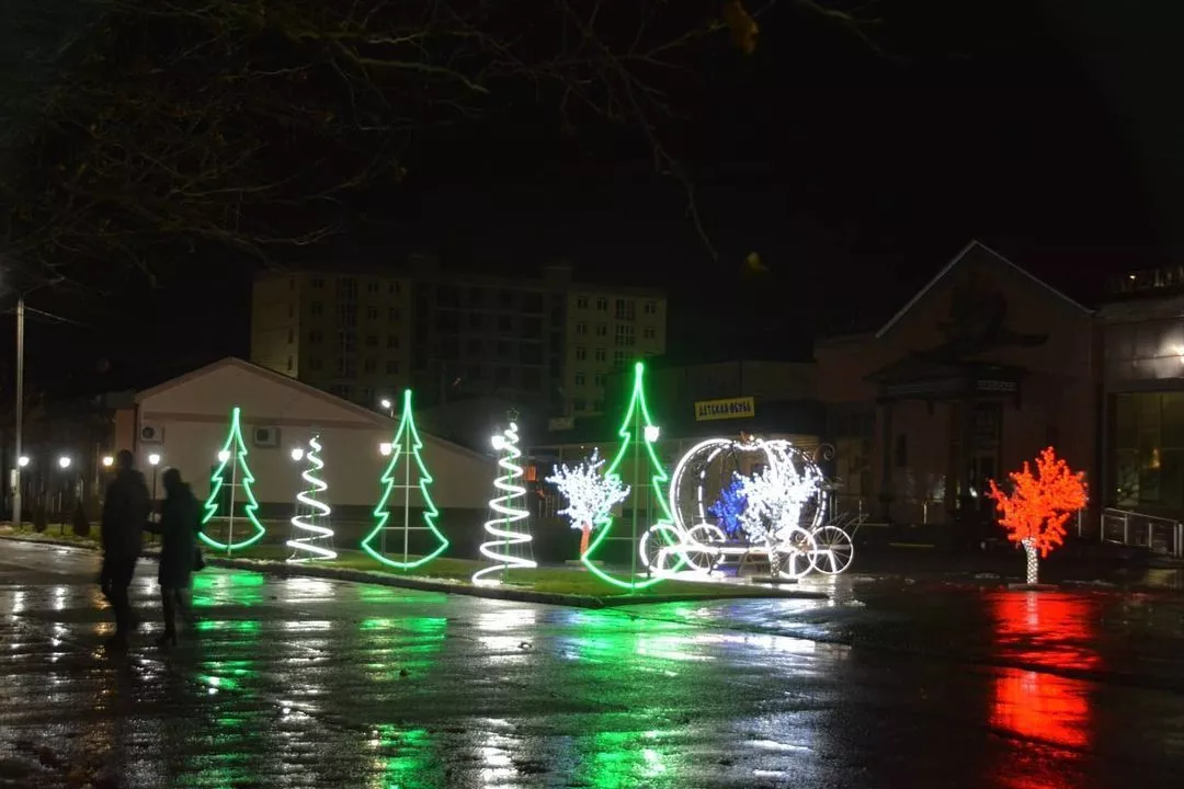 Елка в Крымске Елка в Крымске