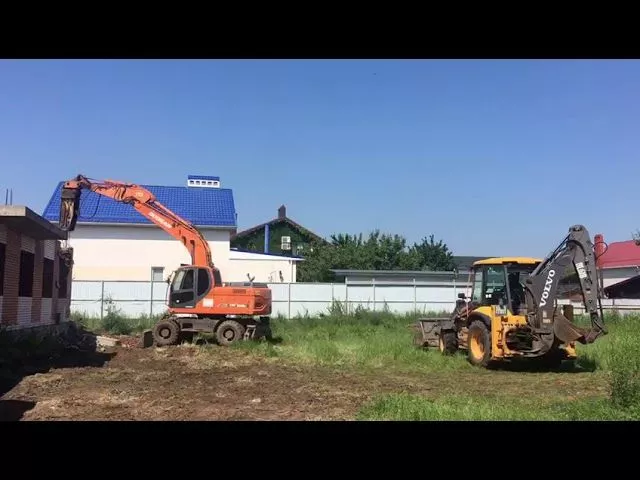 В Прикубанском округе Краснодара начали сносить многоквартирный «самострой»