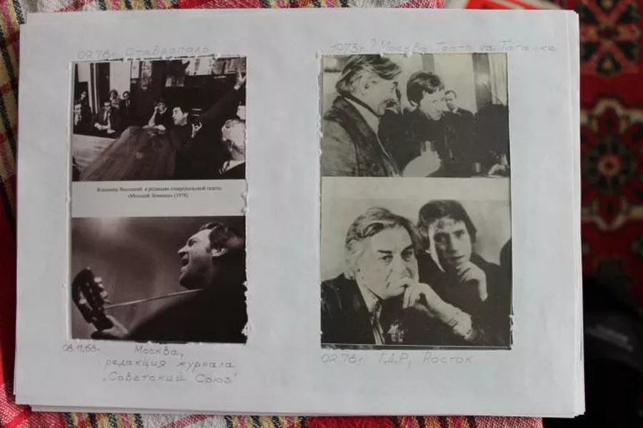 В коллекции множество интересны предметов.