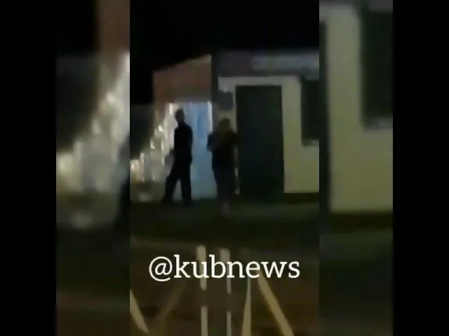 Фура столкнулась с грузовым поездом в Краснодаре