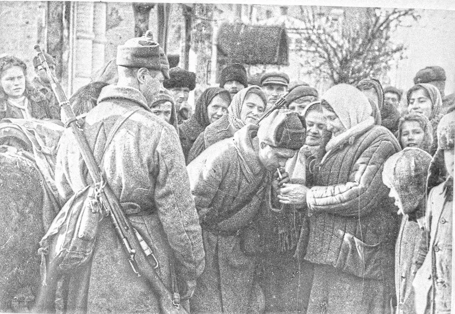 Встреча освободителей.