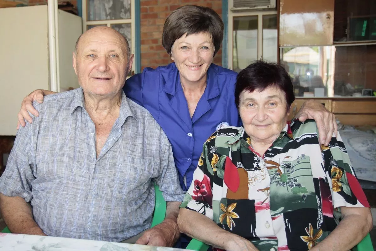 Наталья Дончевская со своими клиентами – супругами Алексеенко.