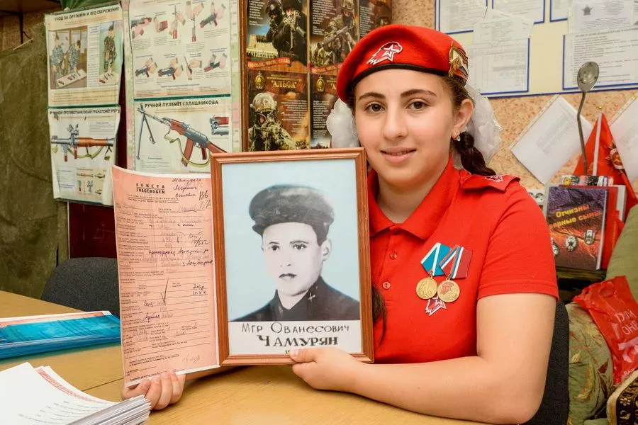 Эльвира Чамурян случайно нашла своего прадеда, которого долгое время считала пропавшим без вести. Эльвира Чамурян случайно нашла своего прадеда, которого долгое время считала пропавшим без вести.