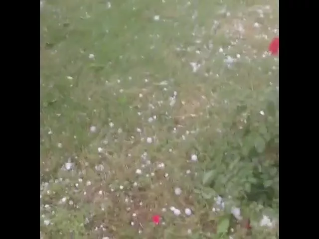 В Крымске 12 июня прошел сильный град