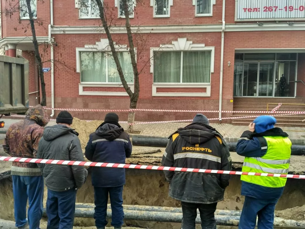 Ремонт коллектора на улице Гимназической