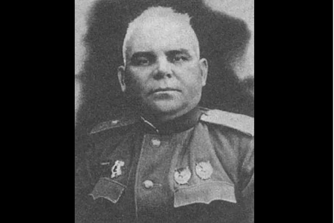 После освобождения Павловского района командир 351-й стрелковой дивизии генерал-майор Александр Пыхтин был назначен командиром 10-го стрелкового корпуса, принимавшего участие в Краснодарской наступательной операции. За личное мужество и умелое командование в боях за освобождение Прибалтики награжден орденом Кутузова 2-й степени.