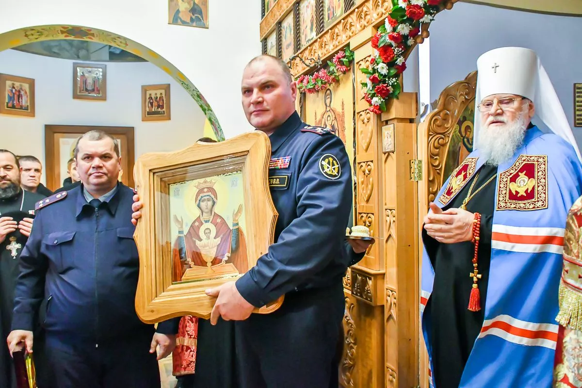 Митрополит в колонии