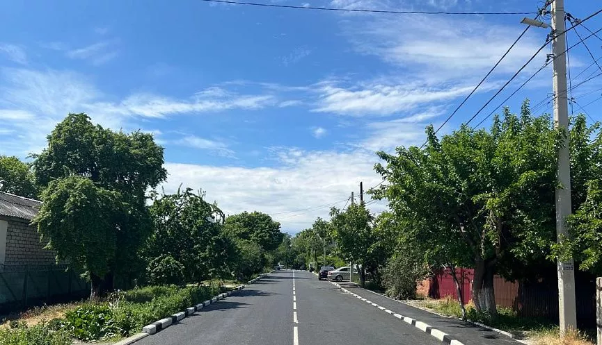 На улице Толи Масалова обустроен самый длинный тротуар в рамках реализации дорожного нацпроекта за текущий год в городе-герое Новороссийске