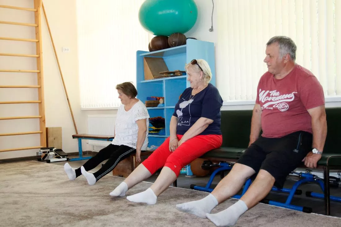 Занятия ЛФК в реабилитационном центре Тихорецкой ЦРБ Занятия ЛФК в реабилитационном центре Тихорецкой ЦРБ