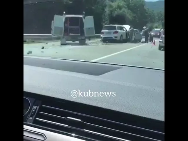 Авария утром 27 июня под Горячим Ключом.