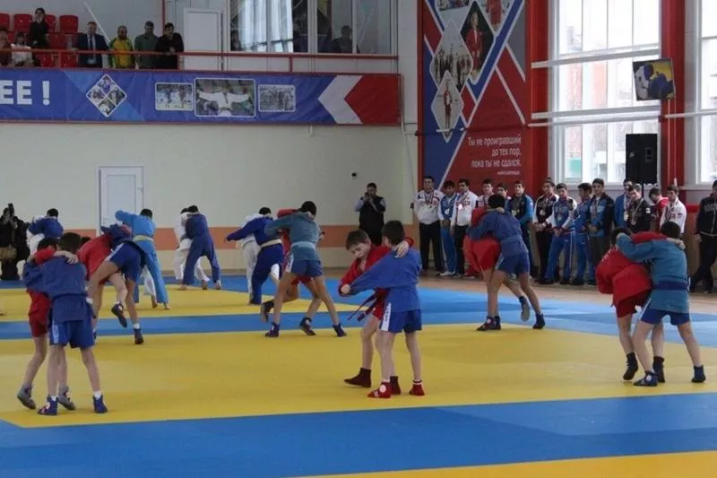 Малобюджетный спорткомплекс в Армавмре.