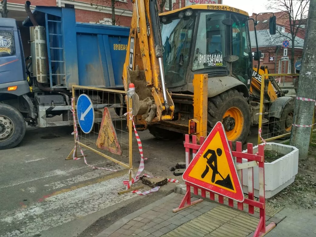 Ремонт коллектора на улице Гимназической