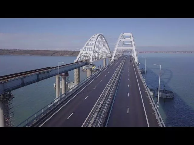 Крымский мост с высоты птичьего полета