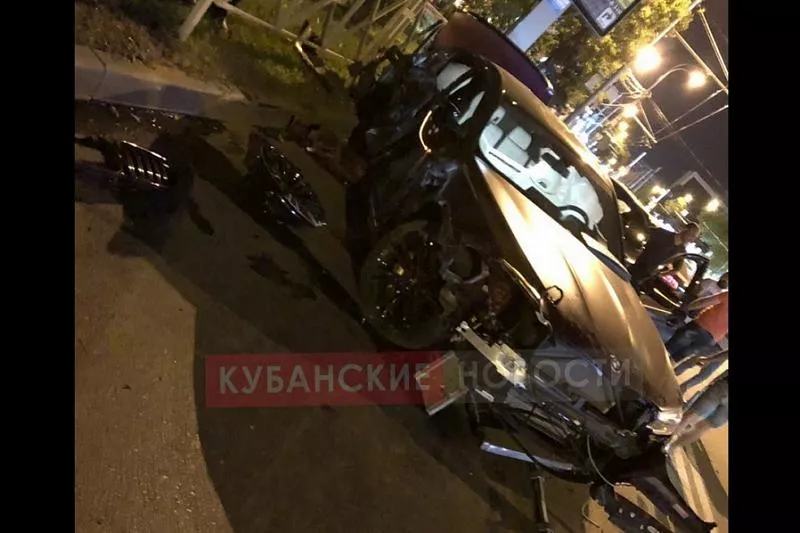 BMW M5 First Edition после ДТП в Краснодаре.