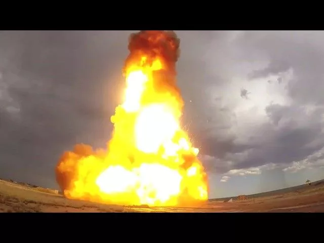 Испытательный пуск новой противоракеты российской системы ПРО на полигоне Сары-Шаган