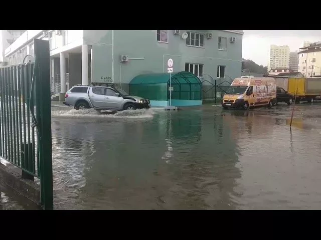 Летний дождь в Сочи, 16 июля