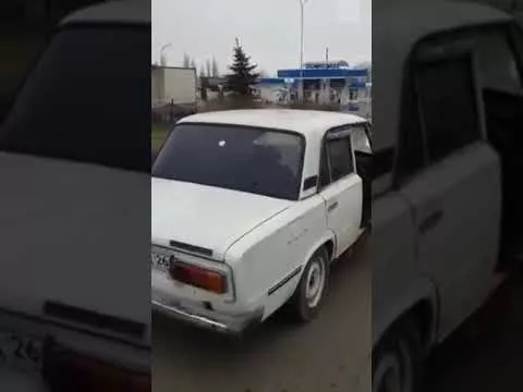 "Перевернутая" машина на улицах Ставрополя.