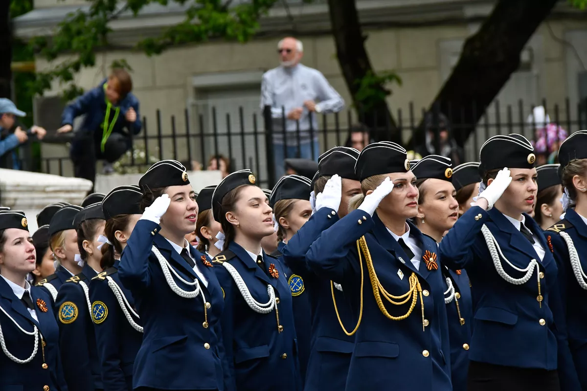 Военный парад в городе-герое Новороссийске. Военный парад в городе-герое Новороссийске.