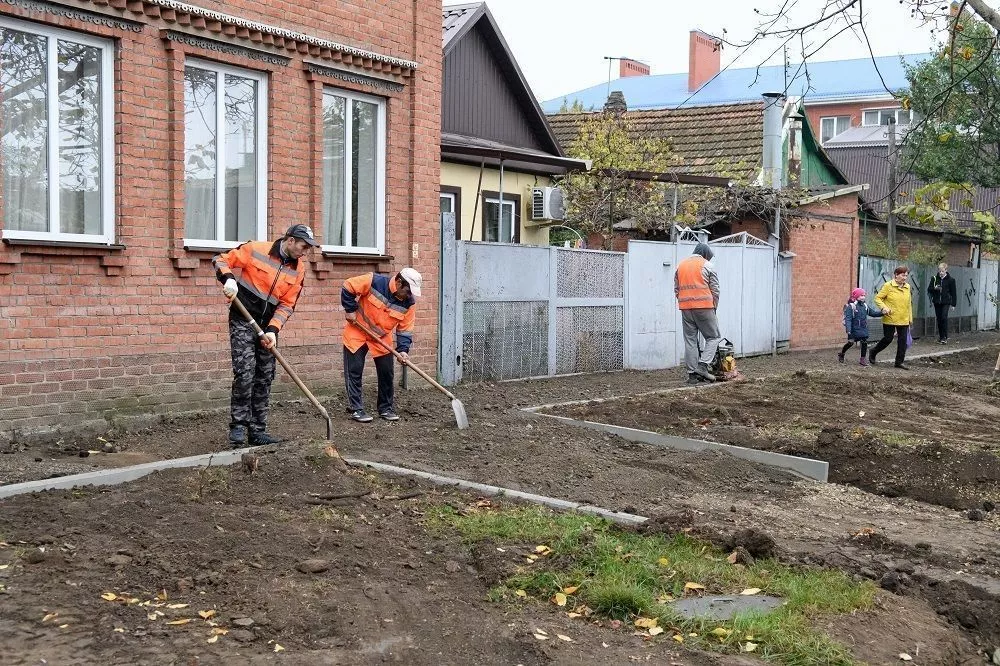 За четыре года в кубанской столице отремонтировали 232 дороги общей протяженностью более 299 км. 