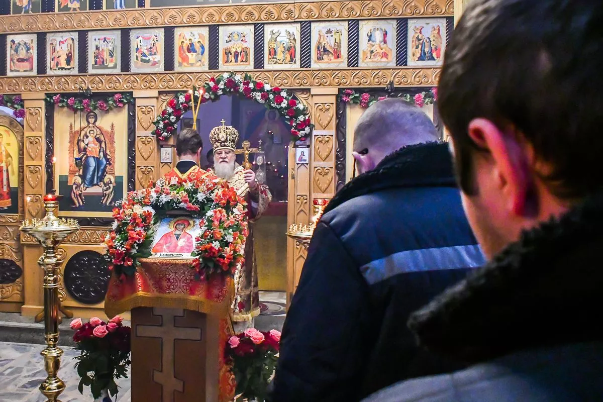 Митрополит в колонии