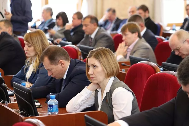 На пленарном заседании депутаты приняли план нормотворческой деятельности на этот год.