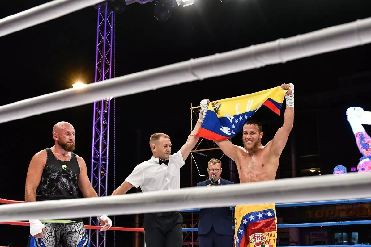 В Геленджике состоялся международный турнир по профессиональному боксу 