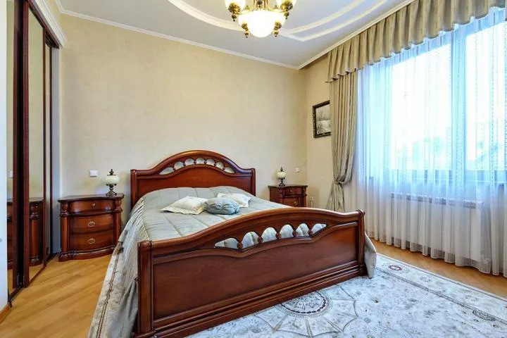 Четырехкомнатная квартира в историческом центре Краснодара стоит 44 млн рублей. Четырехкомнатная квартира в историческом центре Краснодара стоит 44 млн рублей.