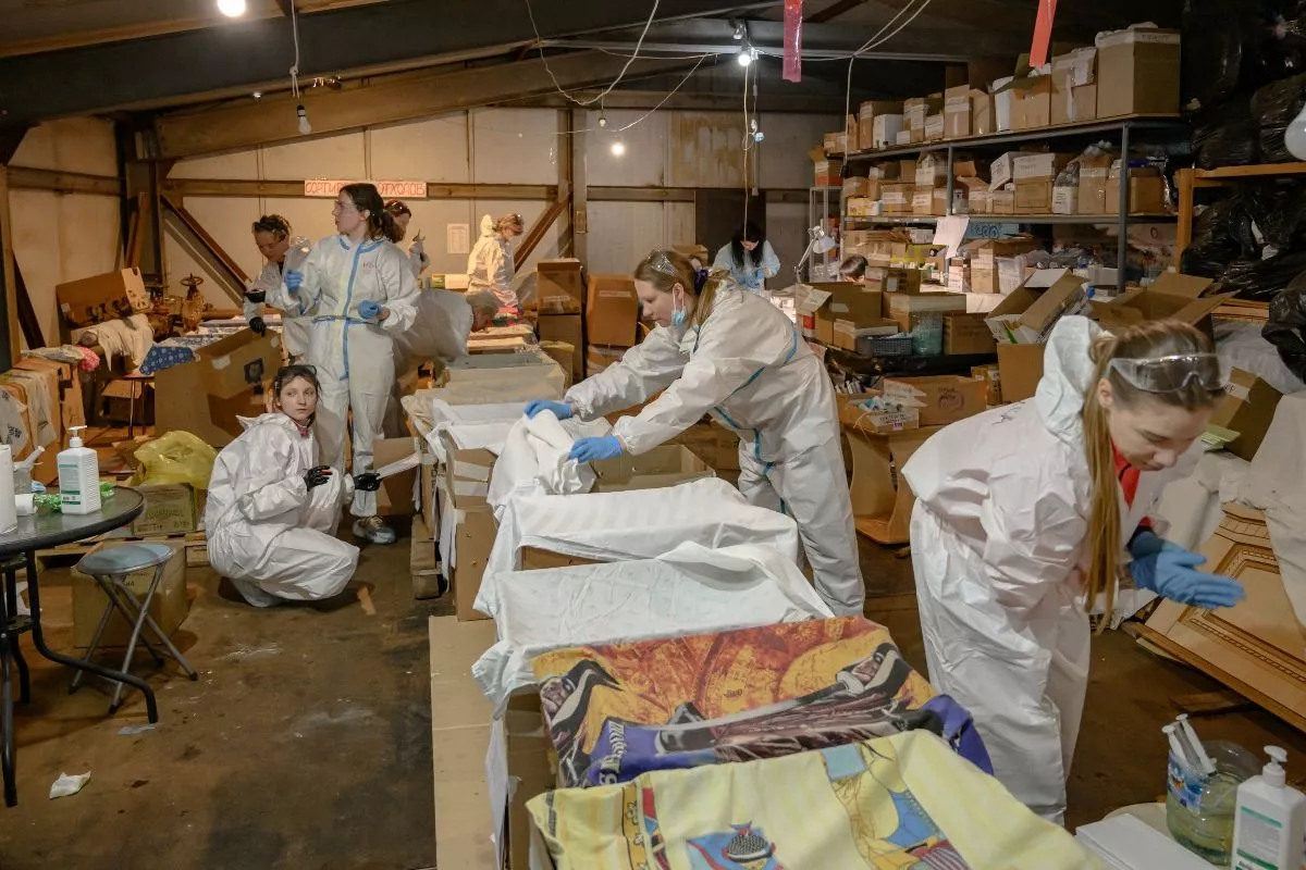 В стационаре центра спасения птиц работа кипит круглосуточно. В стационаре центра спасения птиц работа кипит круглосуточно.