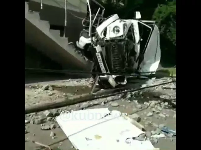 ДТП с «Мерседес Гелендваген» на ул. Калинина, Краснодар