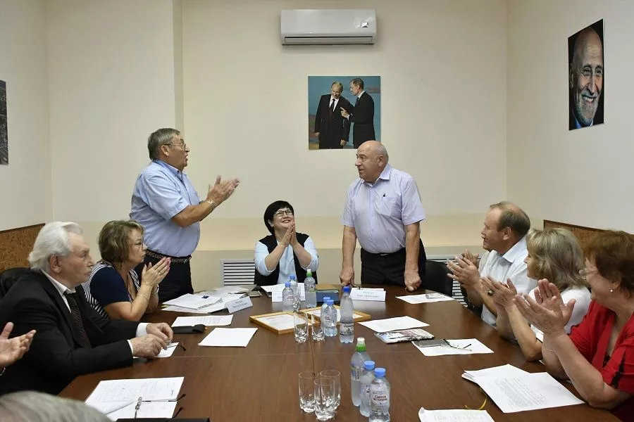 Участники конференции единогласно проголосовали за принятие коллективным членом журналистской организации в свои ряды.