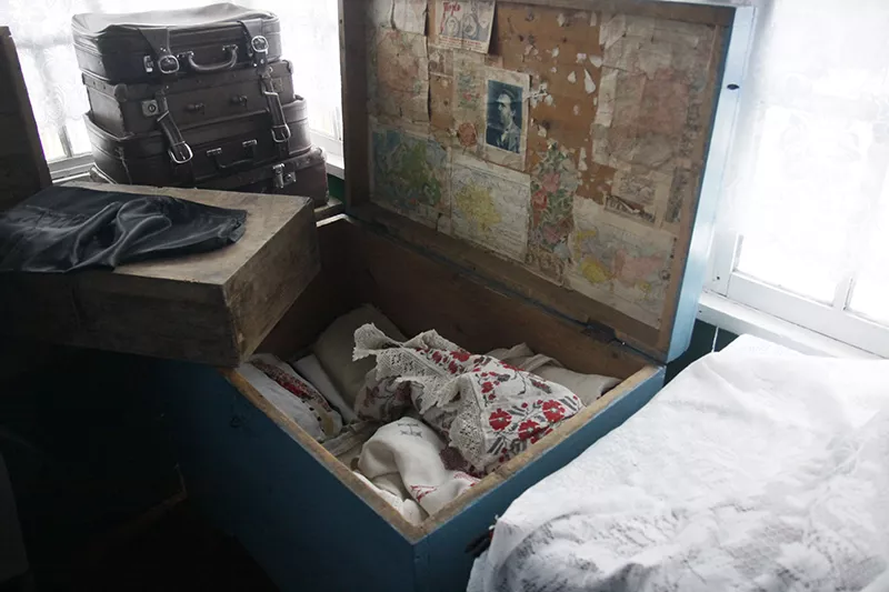 Надежда Зинченко помогает собирать экспонаты для музея и интересно о них рассказывает