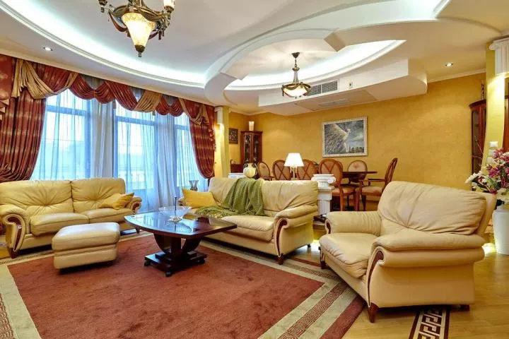 Четырехкомнатная квартира в историческом центре Краснодара стоит 44 млн рублей. Четырехкомнатная квартира в историческом центре Краснодара стоит 44 млн рублей.