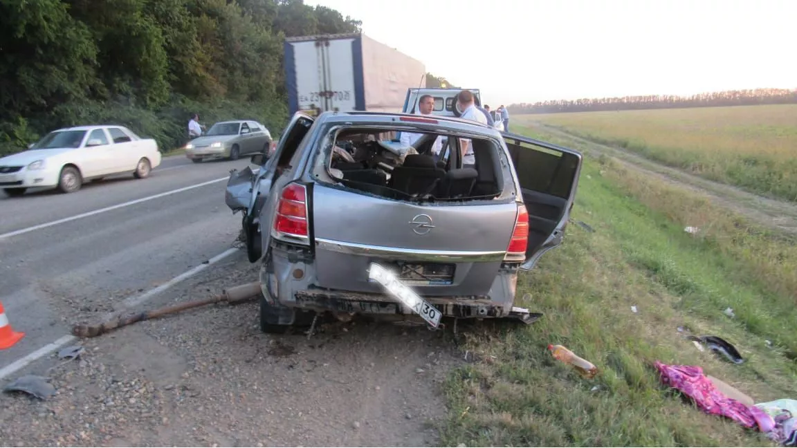 Место аварии в Усть-Лабинском районе