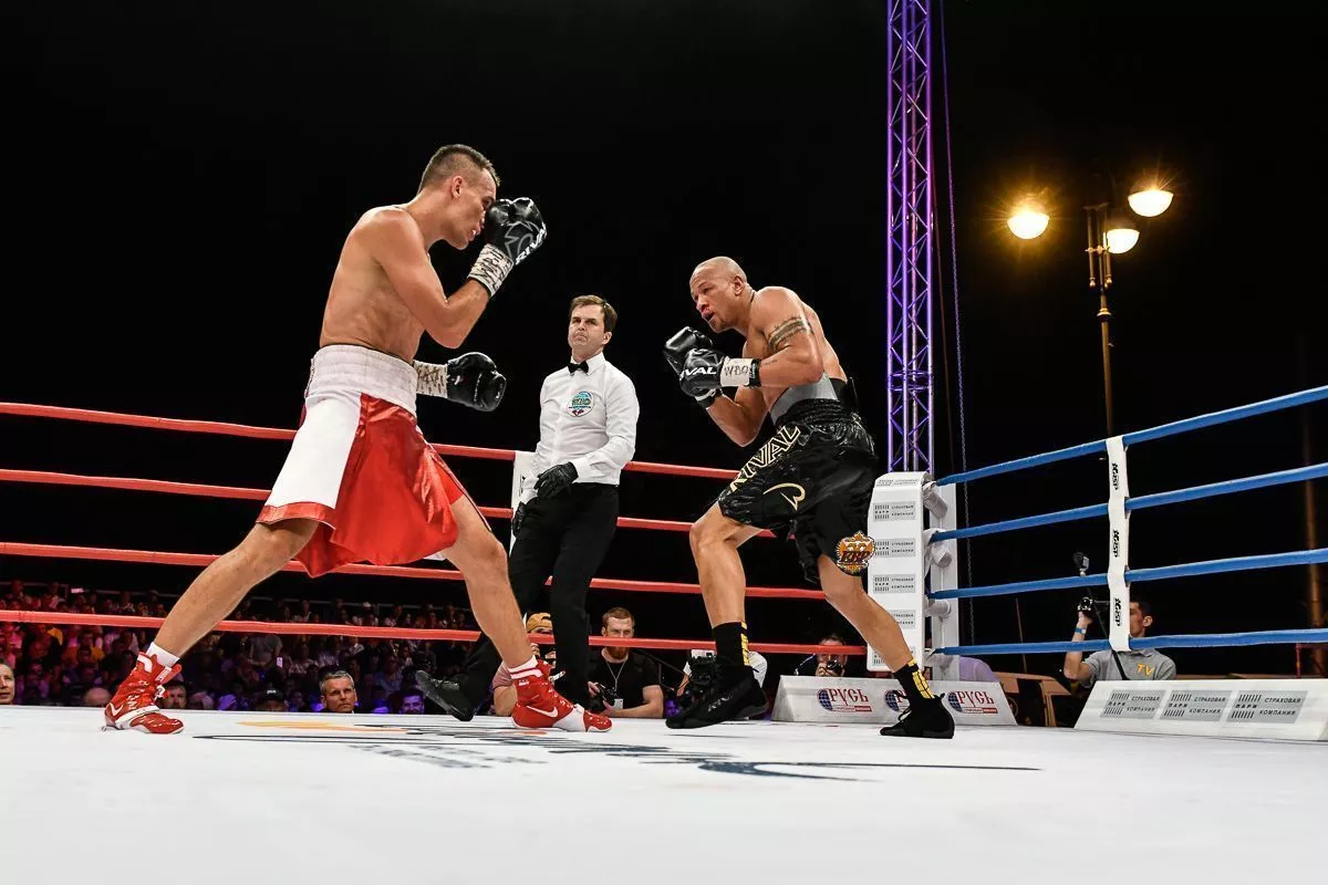 В Геленджике состоялся международный турнир по профессиональному боксу 