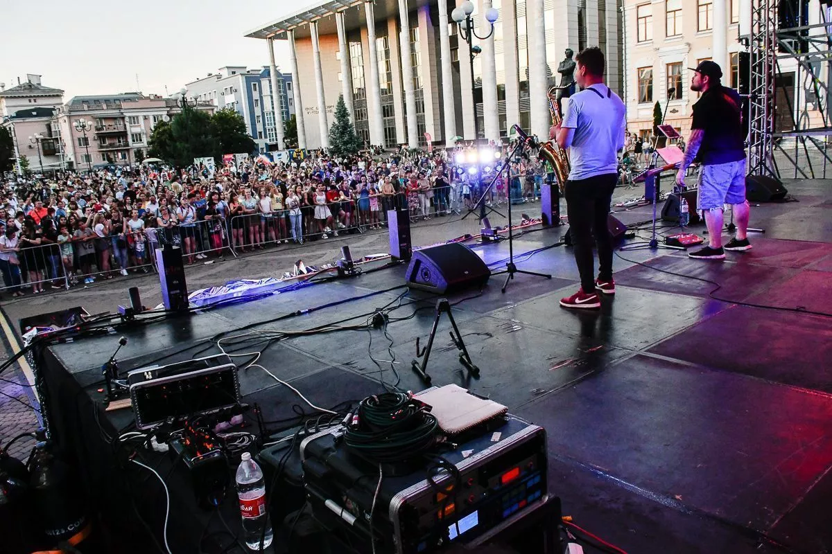 Яркий праздник для молодежи.