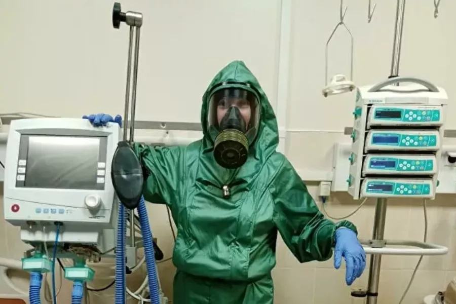 Медсестра отделения реанимации Краснодарской специализированной инфекционной больницы Людмила Алексеенко.