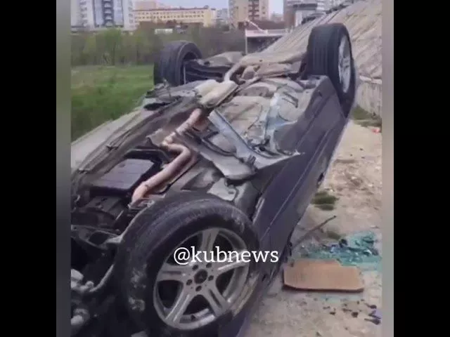 В Новороссийске дрифтер упал в овраг