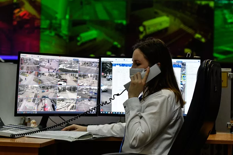 В ЕДДС Краснодара работает более 900 камер видеонаблюдения. В 2021 году будет установлено еще более 100.