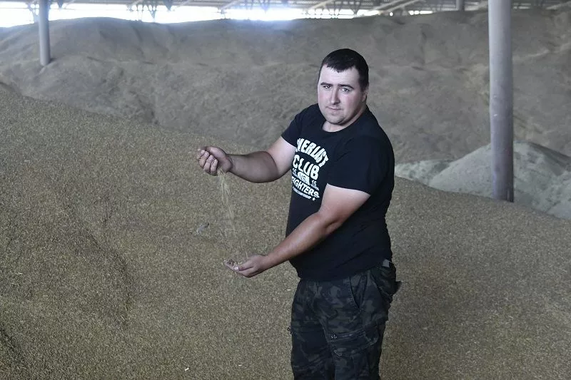 Сергей Белоротов, агроном "Союз Агро". Сергей Белоротов, агроном "Союз Агро".