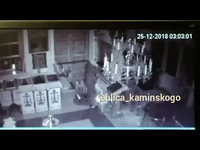 В Тамани неизвестный украл пожертвования из храма