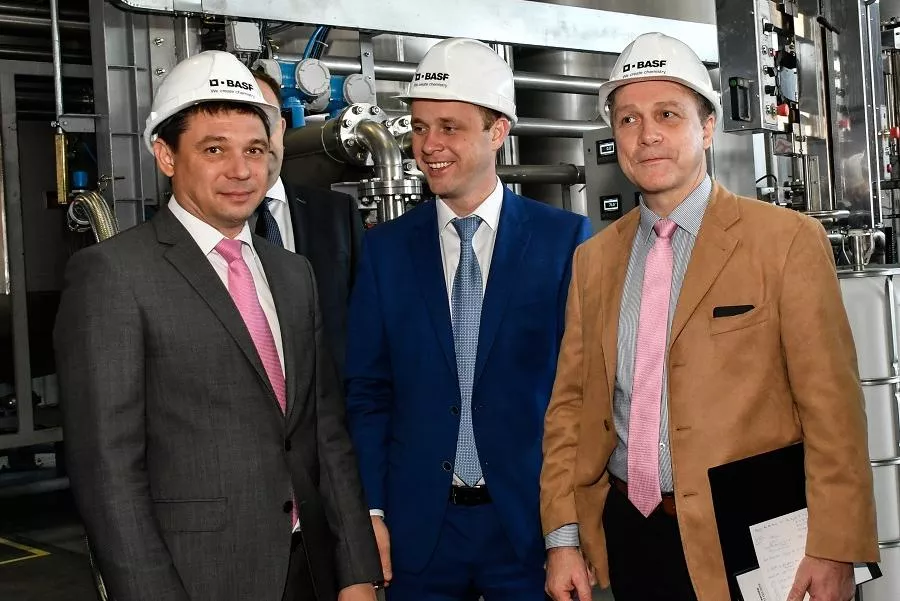 Мэр Краснодара Евгений Первышов, вице-губернатор Кубани Василий Швец, руководитель BASF в России и СНГ Кристоф Рериг.