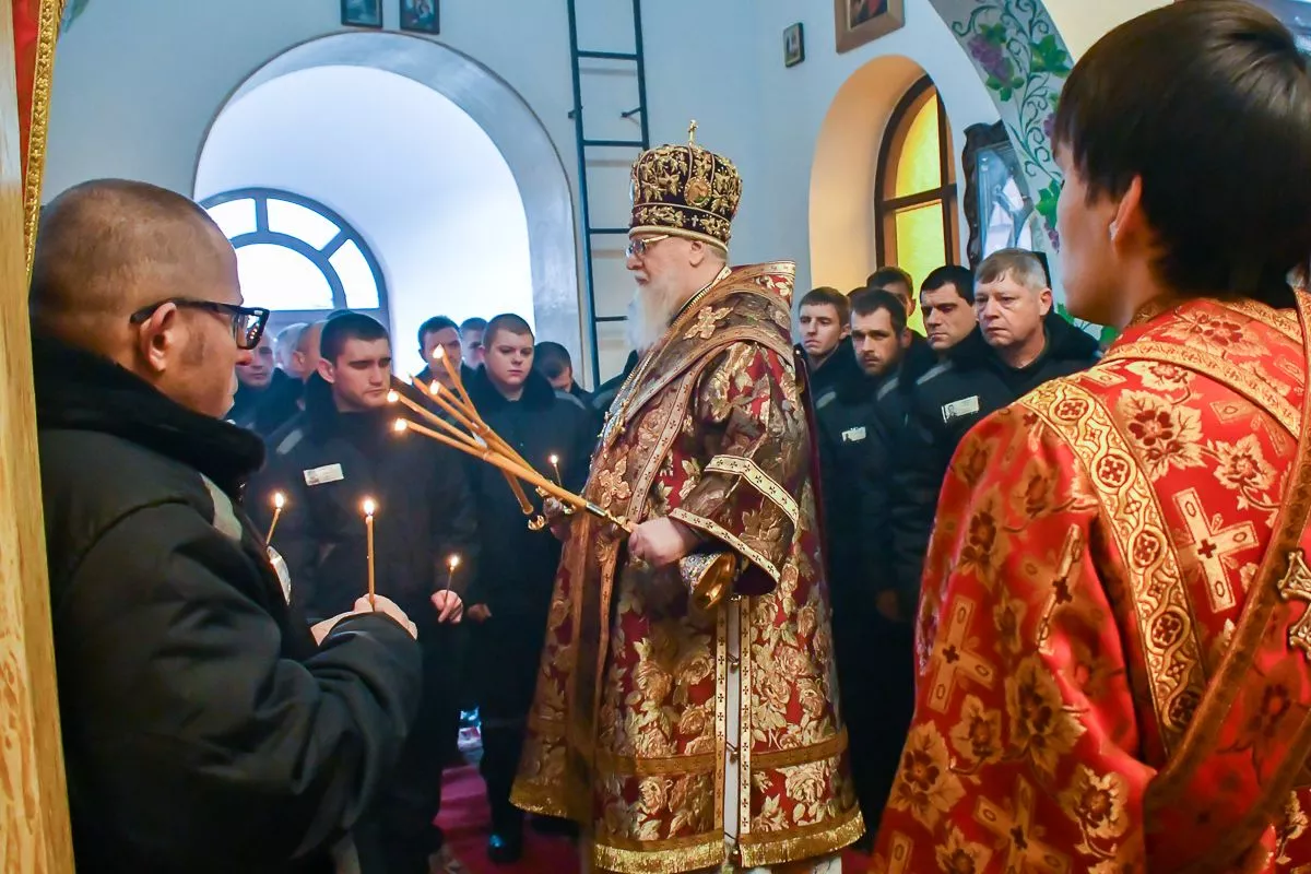 Митрополит в колонии