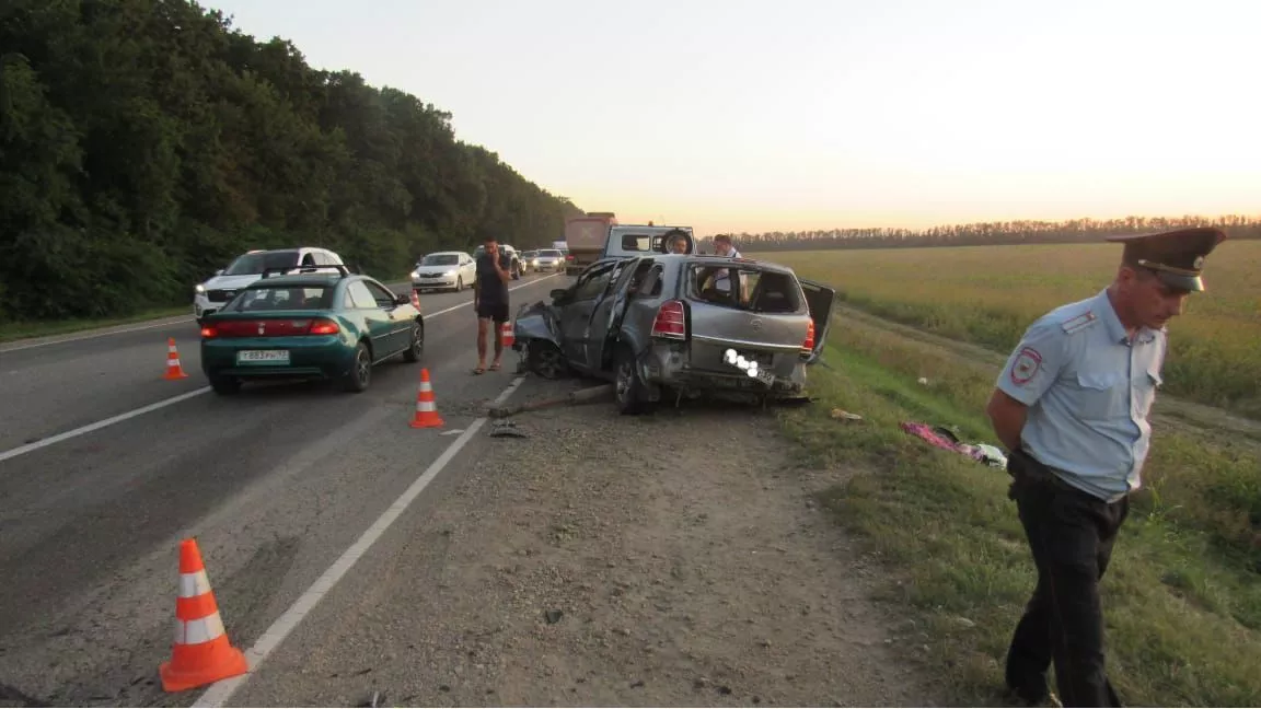 Место аварии в Усть-Лабинском районе