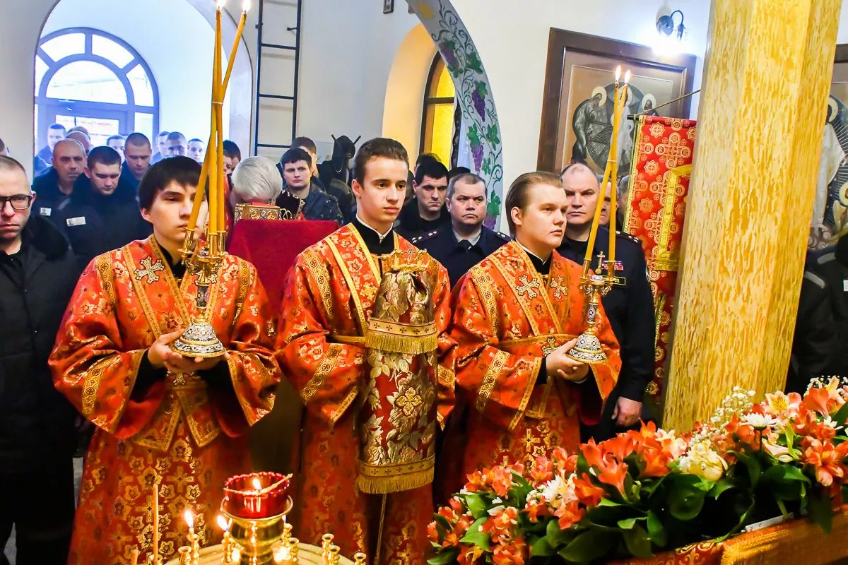 Митрополит в колонии