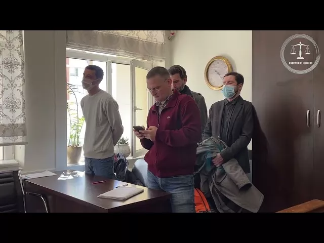 Штраф заплатит мужчина, плюнувший на баннер с изображением буквы «Z» в Краснодаре