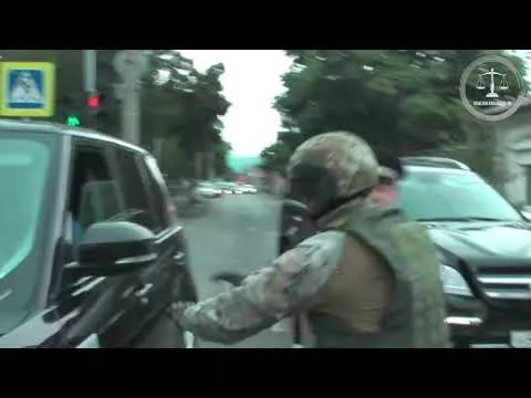 За мошенничество на 16 миллионов рублей осужден мужчина, представлявшийся сотрудником ФСО РФ