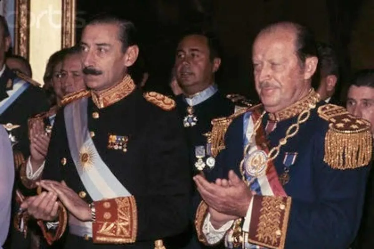 Президент Аргентины Хорхе Видела и президент Парагвая Альфредо Стресснер