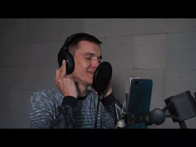 Слесарь из Тихорецка написал песню ко Дню Победы