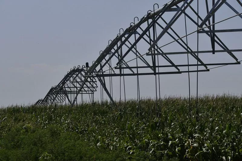 Замена устаревших поливальных машин на современные дает до 50% прироста урожайности. Замена устаревших поливальных машин на современные дает до 50% прироста урожайности.